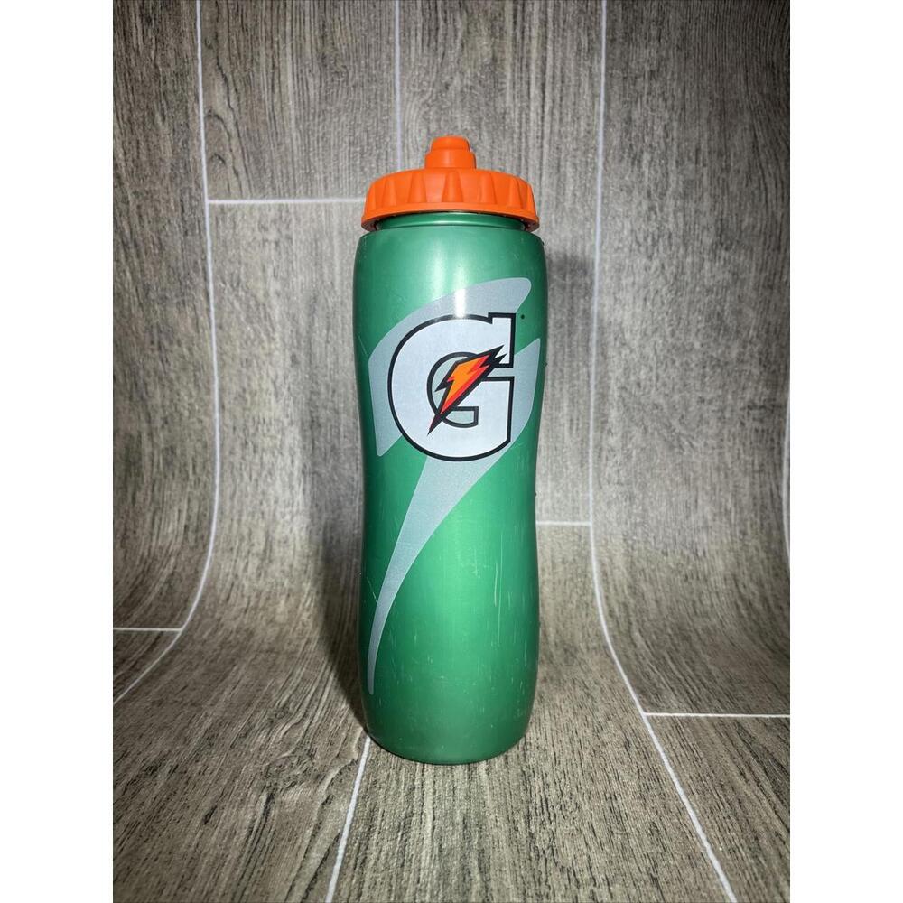 Gatorade Contour 32 oz. Squeeze Water Bottle All Sport Bottle Workout Fitness